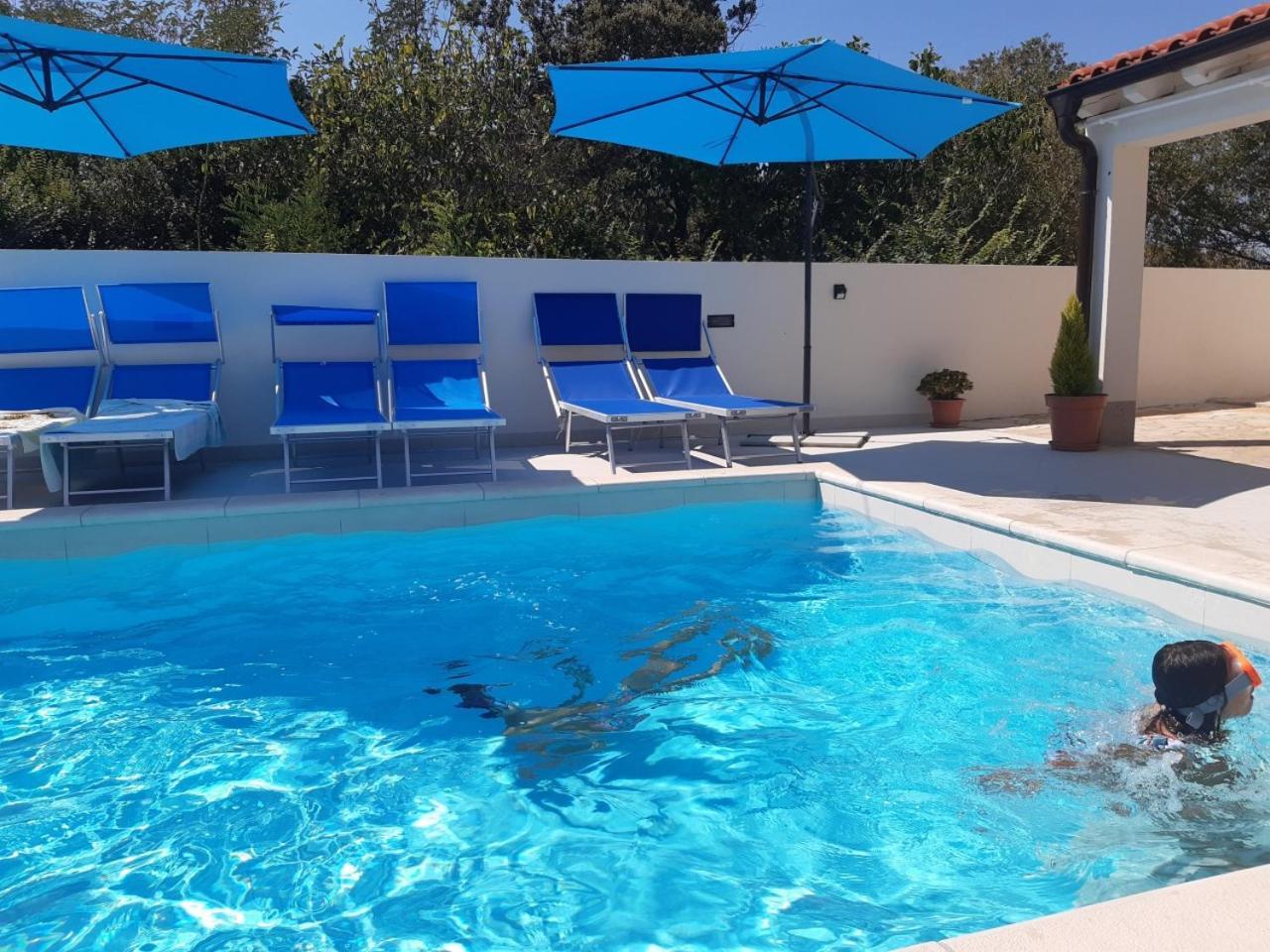 Villa Bianca - Apartment With Private Pool Privlaka  Exteriér fotografie
